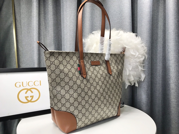 激安グッチバッグコピー側面デザイン